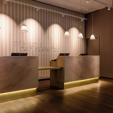 One 3* וירצבורג